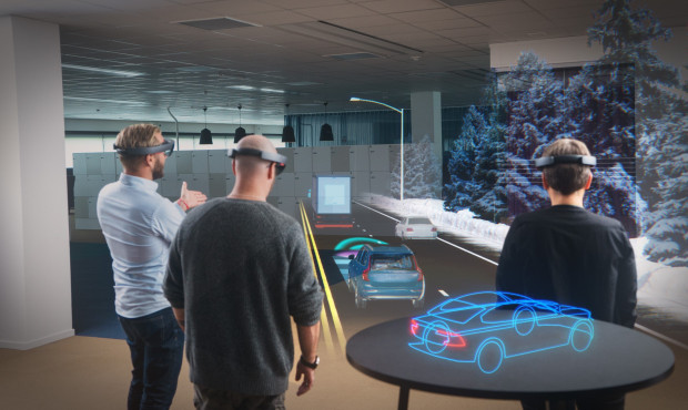 Microsoft HoloLens and Mixed Reality in 2018. Can It Help Replace a Dead Bulb?